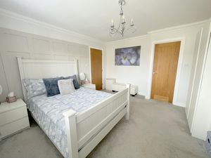 Clacton Road- click for photo gallery